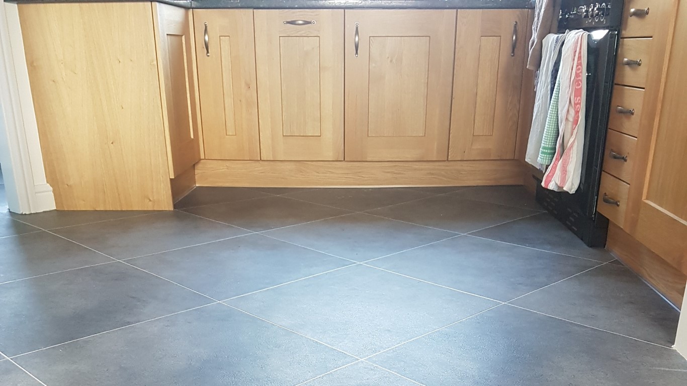 Crown Carpets 1.1 Project Floors ST941